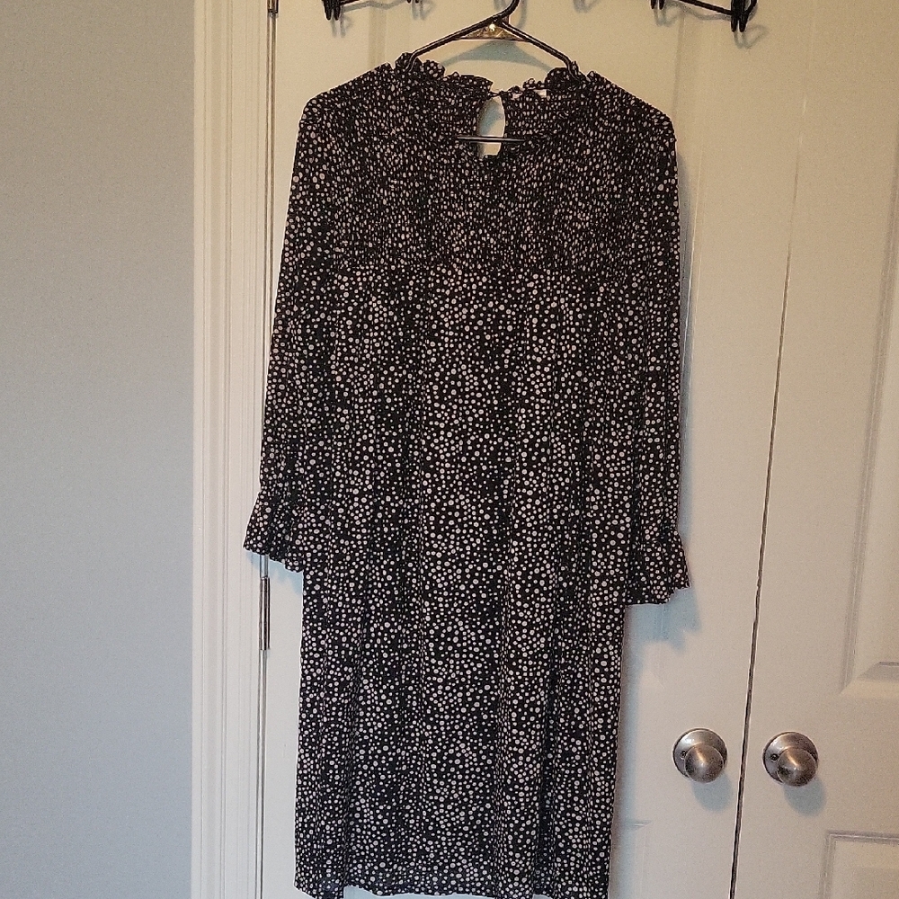 Ladies Serenlily Black/White Polka Dot Dress Size XL. Lined